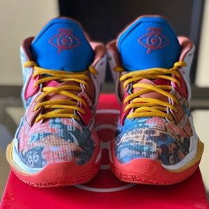 Nike Kyrie Infinity Light Photo Blue/University Gold Men’s Size 10 PRE-OWNED